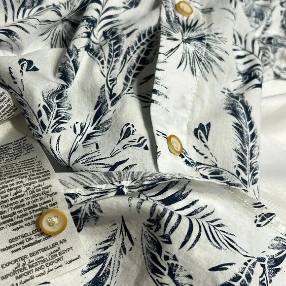 Jack&Jones Tropical print cotton shirt , NWT, resortwear,beach ,coastal - Picture 12 of 12